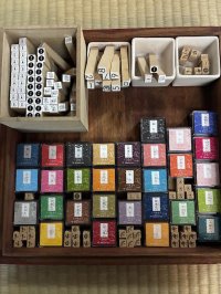 いろもようわらべ（スタンプ台）